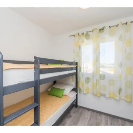 Modern Right On The Janice Beach In Centre 50 M Away *