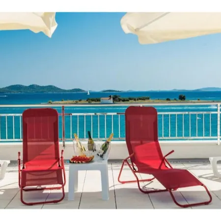 Modern Right On The Janice Beach In Centre 50 M Away Appartamento *