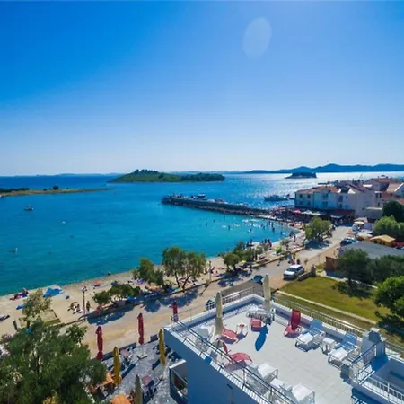 Modern Right On The Janice Beach In Centre 50 M Away